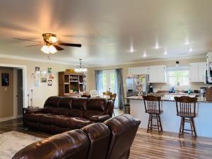 Roy Acres Pottsville - Residential