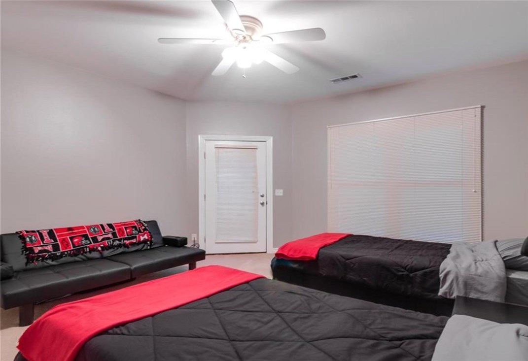 Salem Village PUD - Residential Lease