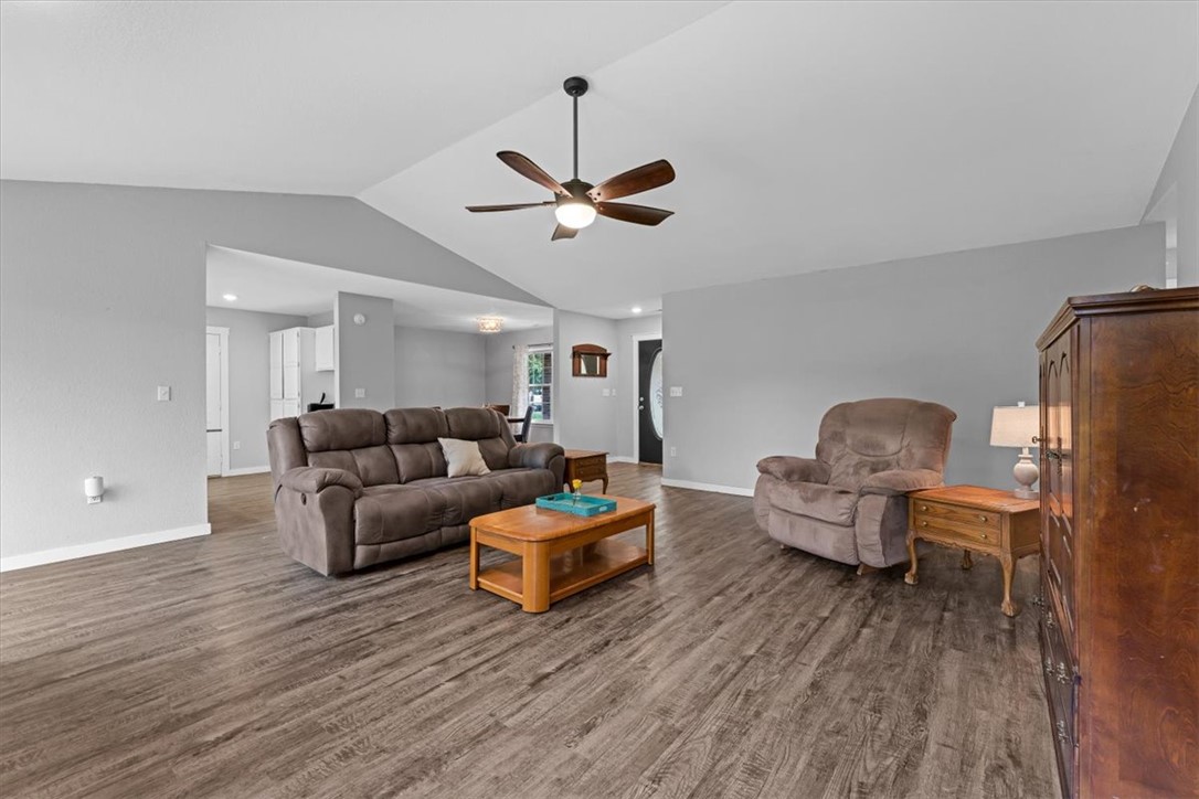 Eagles Nest I Gentry - Residential