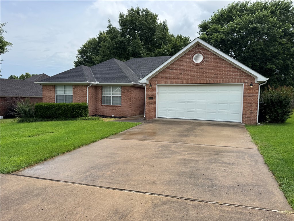 Briarwood Ph II - Residential Lease
