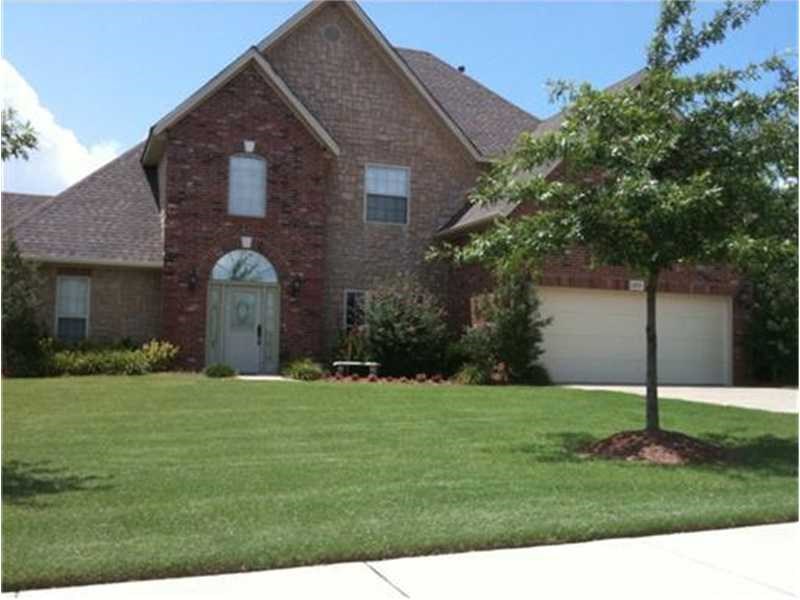 Luxury fully furnished home on 9 hole golf course.  All utilities included.