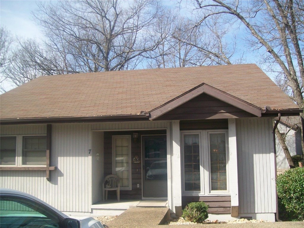 Melanie Courts Bvv - Residential