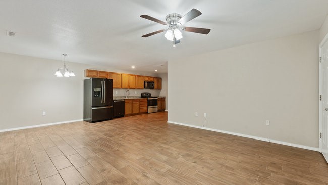 Hayes Sub In Hayes First Add - Residential Lease