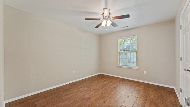 Hayes Sub In Hayes First Add - Residential Lease