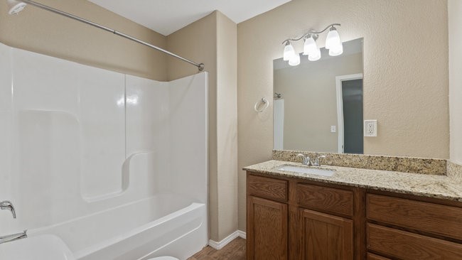 Hayes Sub In Hayes First Add - Residential Lease