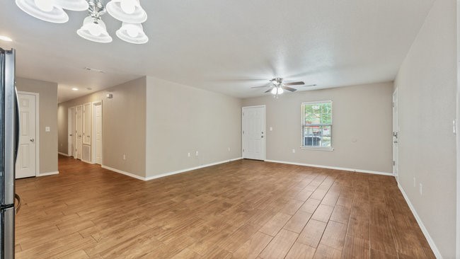 Hayes Sub In Hayes First Add - Residential Lease