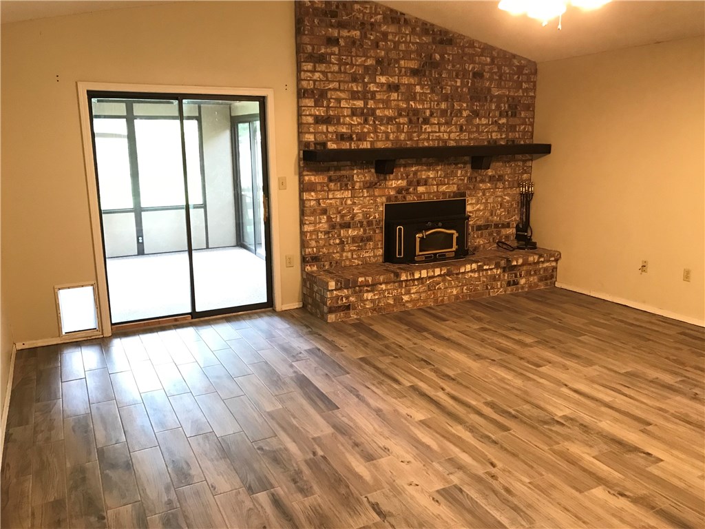 Rolling Meadows Ph I - Residential Lease
