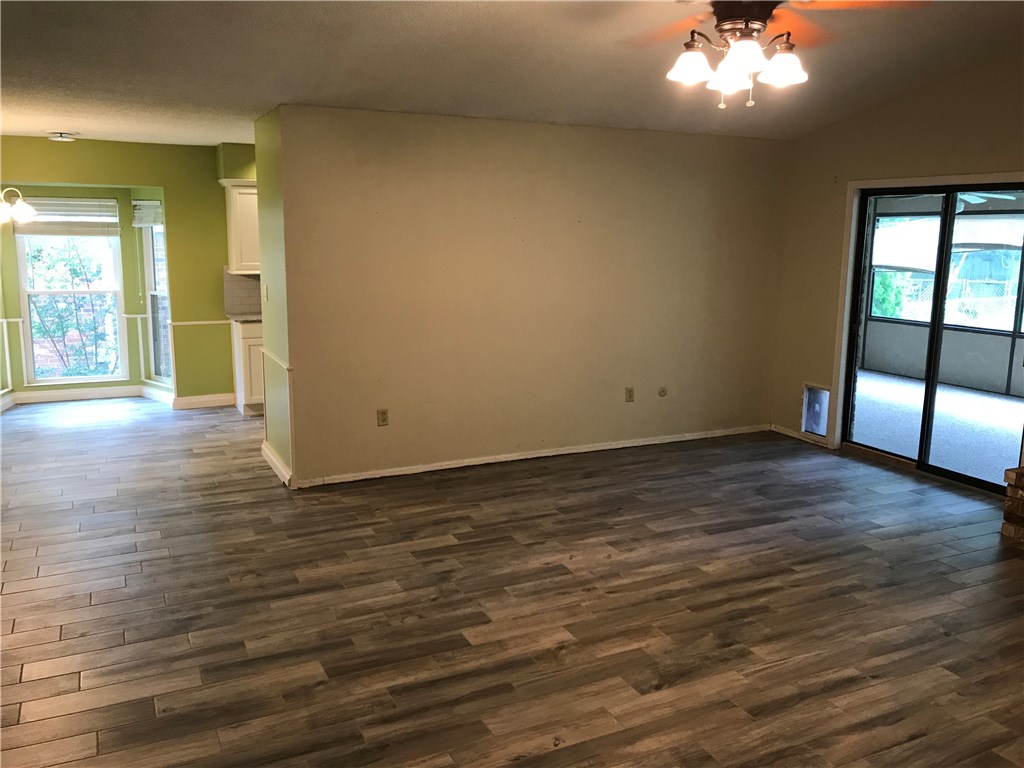 Rolling Meadows Ph I - Residential Lease