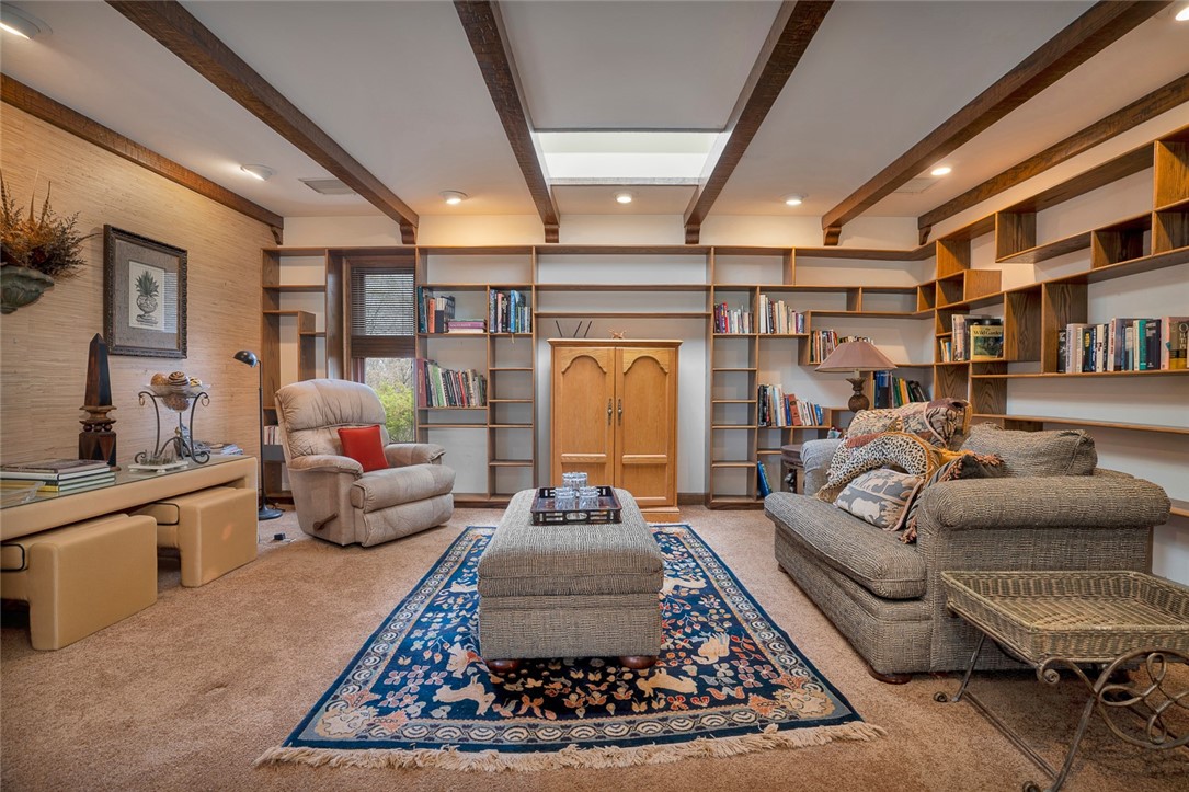 Country Club Estates - Residential