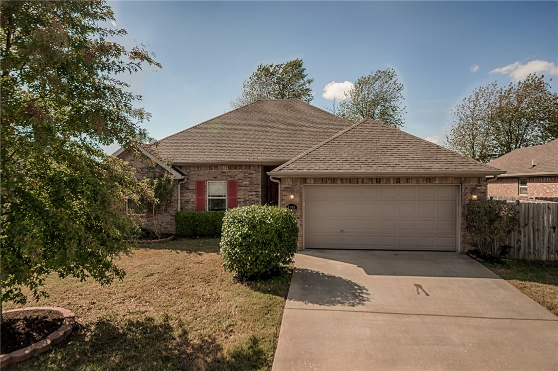 Beautiful all Brick Exterior Home, Wood Floors in Living Room and all Bedrooms, Crown Molding, High Ceilings, Fireplace, Stainless Steel Appliances, Whirlpool Tub in Master Bath, Stand-Up Shower, Double Vanity, 2 Walk-in Closets, Crown Molding in Master, Beautiful Landscape Back Yard with Pergola. Did I mention wood floors in ALL bedrooms?