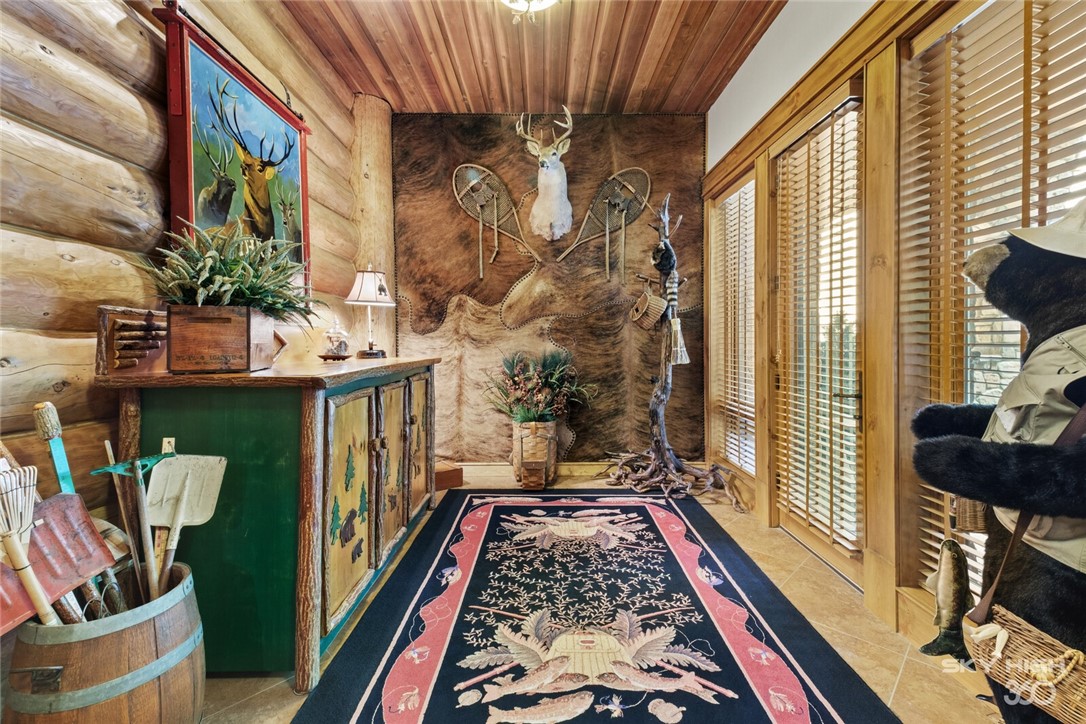 Point Mirage - Residential
