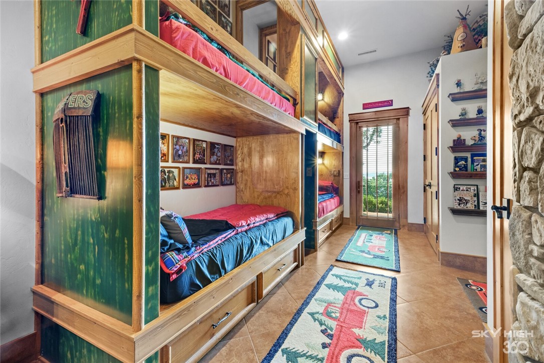 Point Mirage - Residential