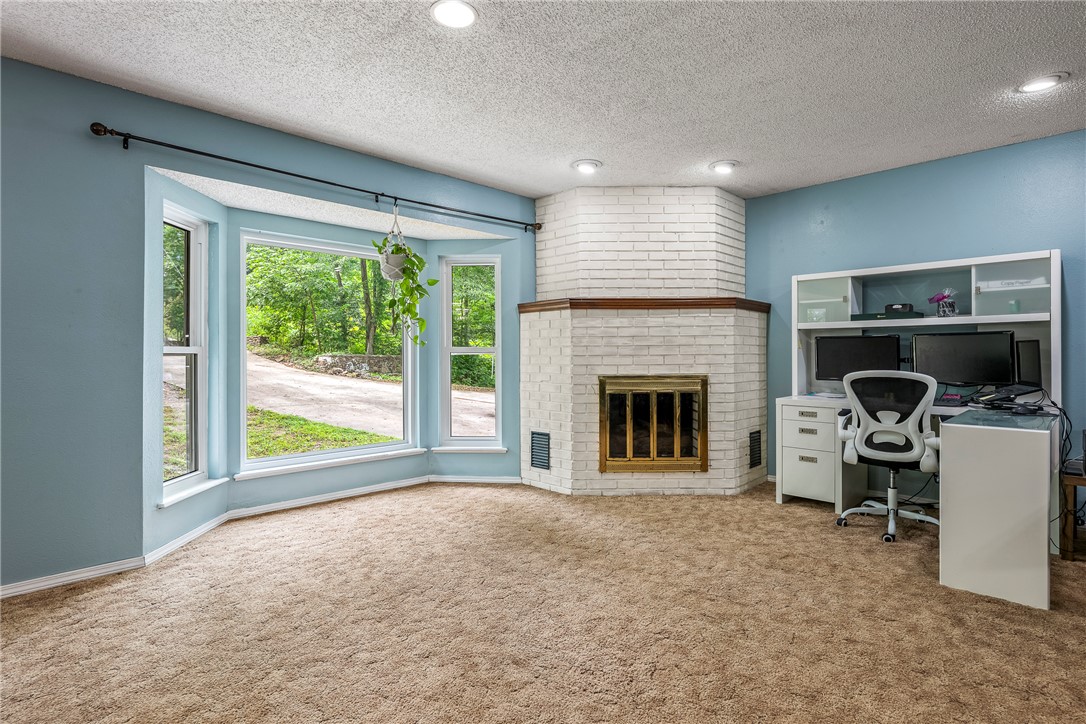 North Brush Creek Hills Unit 1 Rogers - Residential