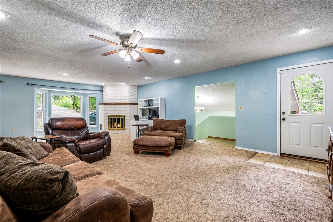 North Brush Creek Hills Unit 1 Rogers - Residential