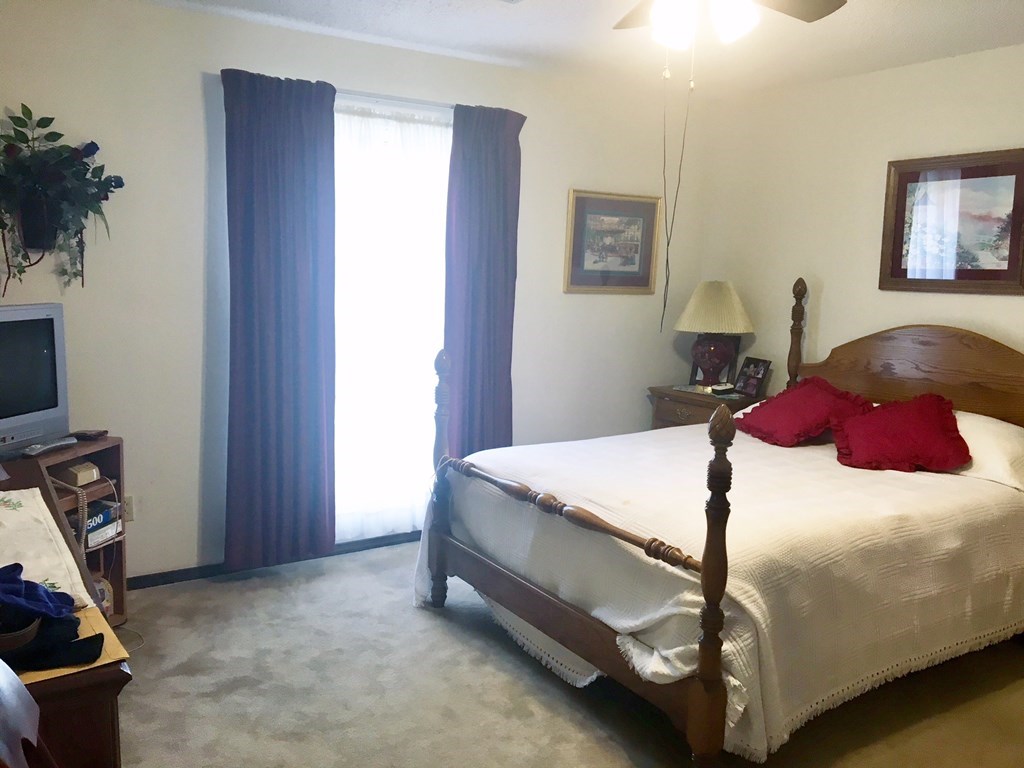 Rolling Hills Sub Siloam Spgs - Residential
