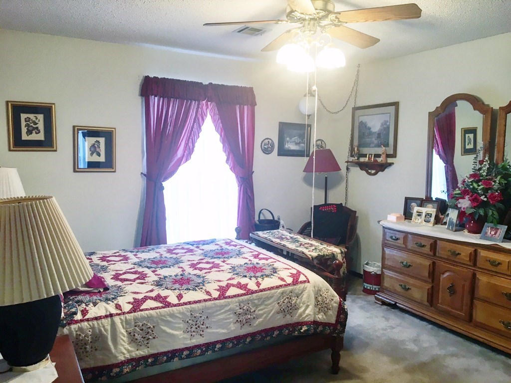 Rolling Hills Sub Siloam Spgs - Residential