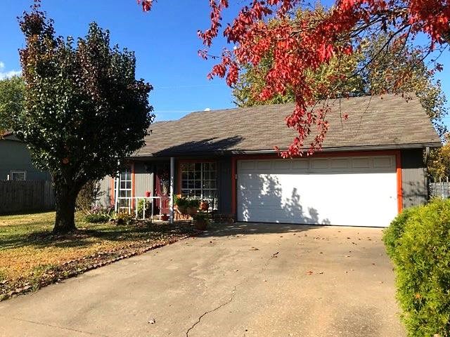 Beautiful, 2 bed 2 bath home has a nice layout, 2 good size rooms with a great back yard & has been really well taken care of. 10 mins to the interstate, close to schools, Promenade Mall, Great dining, hospital, local businesses & employment.