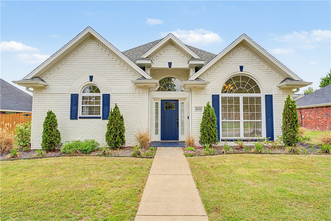 Move-in ready 3 bed/2bath home in desirable Har-Ber Meadows! The fantastic floor plan offers a large eat-in kitchen, spacious living room with fireplace, and flex room off the foyer that could be a formal dining, office, or bonus space. The kitchen has Frigidaire Professional appliances (refrigerator conveys!), granite countertops, under-cabinet lighting, a breakfast bar, pantry, & an eat-in dining area. Primary bedroom has tray ceilings and crown molding, along with an updated bathroom & a large walk-in closet. Two additional bedrooms each feature walk-in closets, & the guest bathroom includes a dual vanity. Exterior features include a screened-in porch, a flagstone patio, & architectural downlighting. Recent updates include new roof (2025) & interior paint (2025). Residents have access to a pool, clubhouse, playgrounds, fishing ponds, a ball field, and a disc golf course. Walking distance to Bernice Young Elementary and Har-Ber High School.