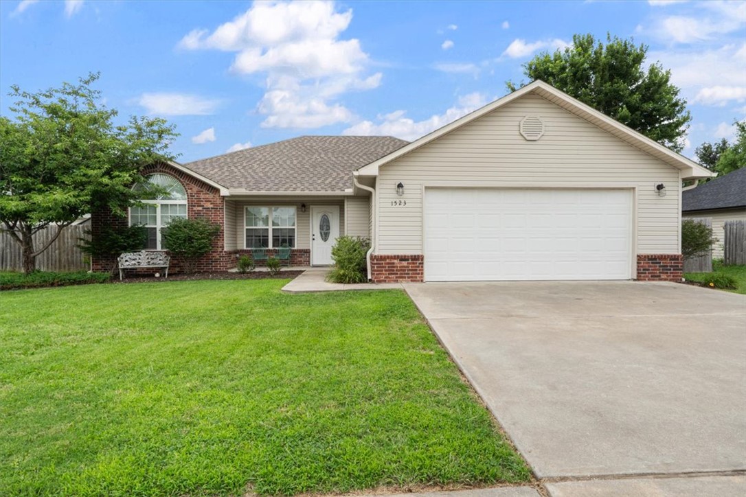 Courtney Courts Siloam Spgs - Residential