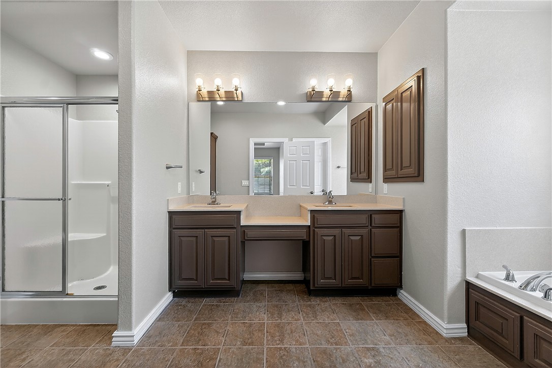 Saddlebrook Sub Bentonville - Residential