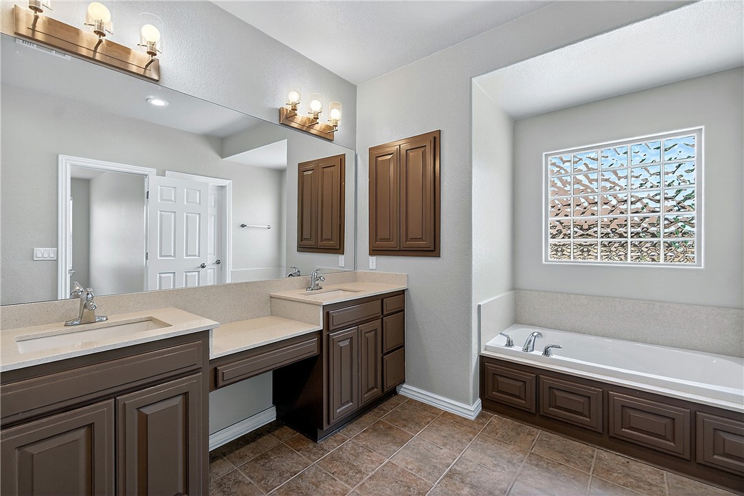 Saddlebrook Sub Bentonville - Residential