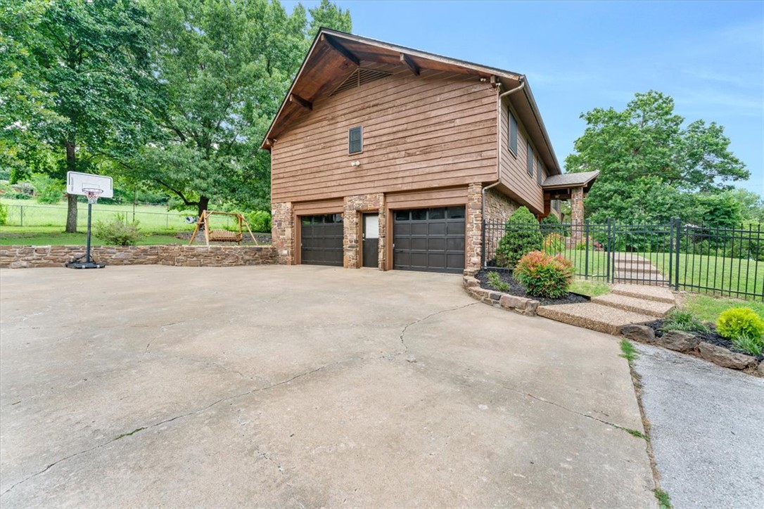 Springdale Outlots SW SW - Residential