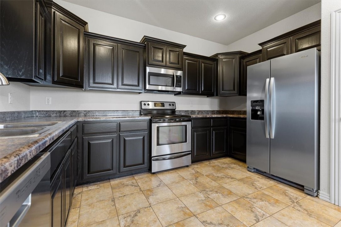 Rolling Hills - Residential Lease
