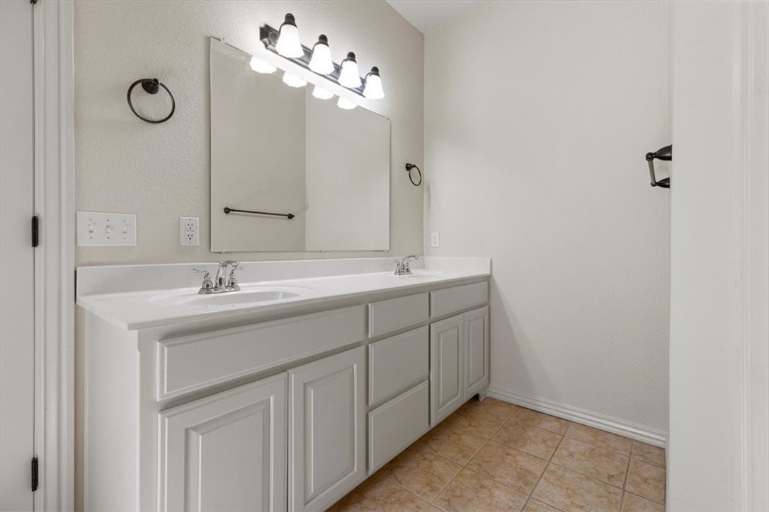 Rolling Hills - Residential Lease