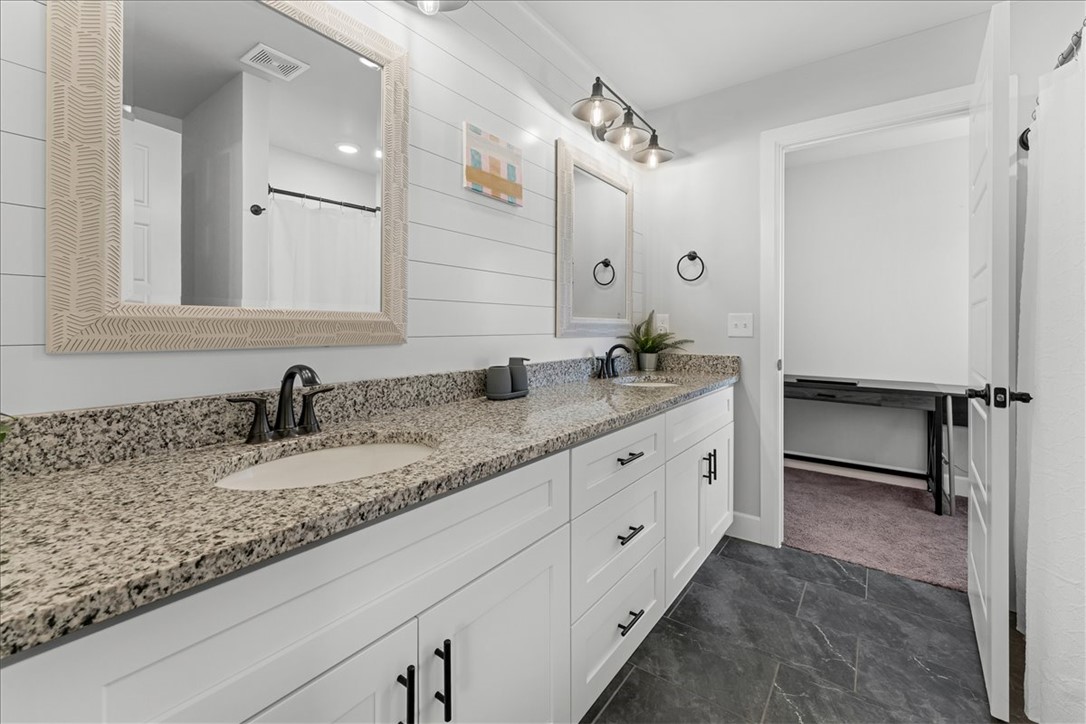 Diamond Estates Ph Iii Centerton - Residential