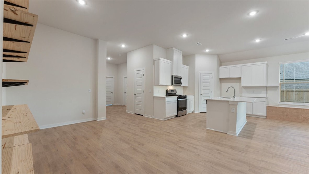 Goose Creek Village Ph Iii - Residential Lease