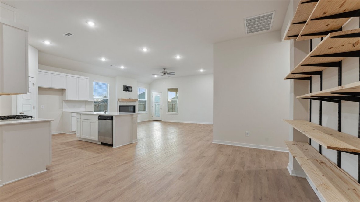 Goose Creek Village Ph Iii - Residential Lease