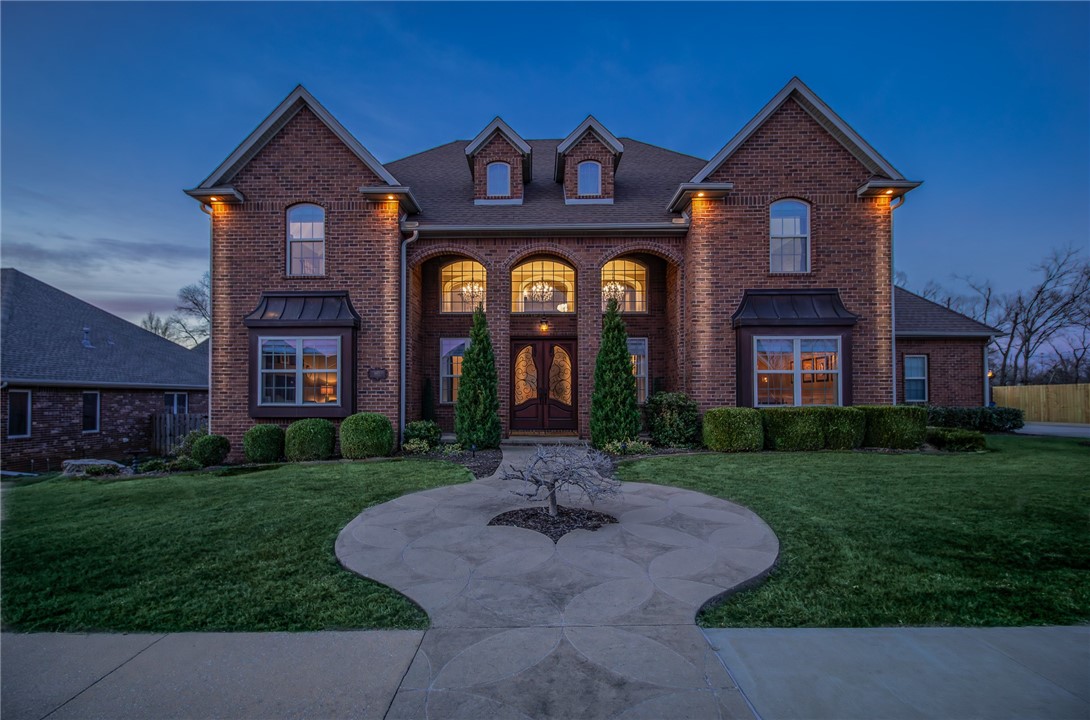Windsor Manor - Residential