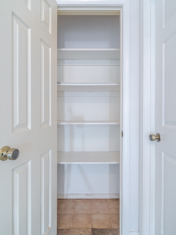 Whispering Timbers Ph 6 Rogers - Residential Lease