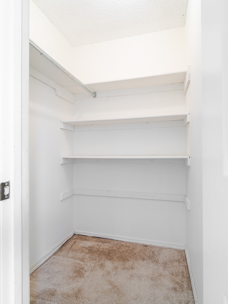 Whispering Timbers Ph 6 Rogers - Residential Lease