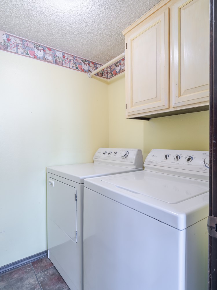 Whispering Timbers Ph 6 Rogers - Residential Lease