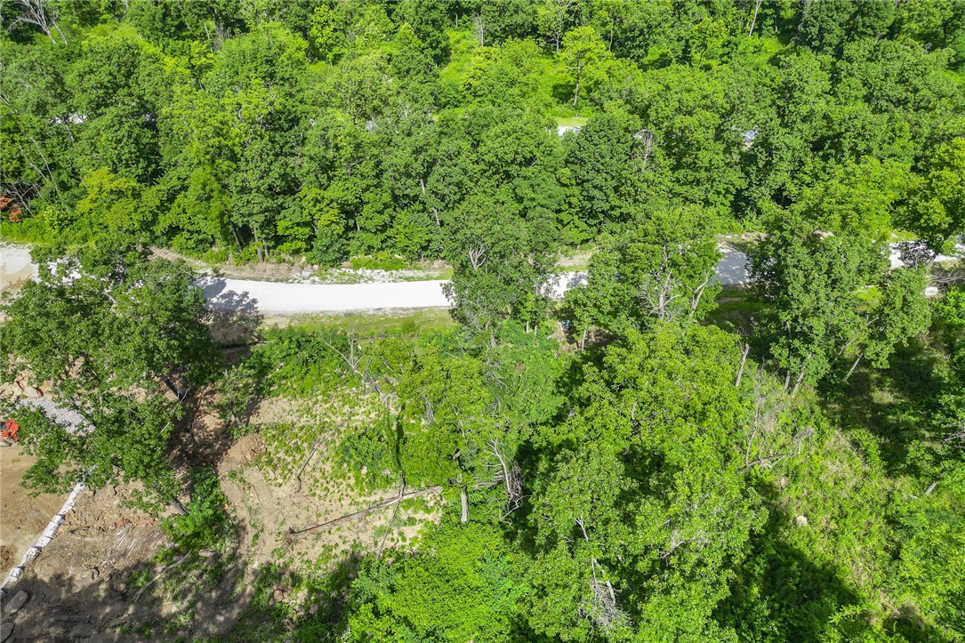 Round Mountain Estates - Land