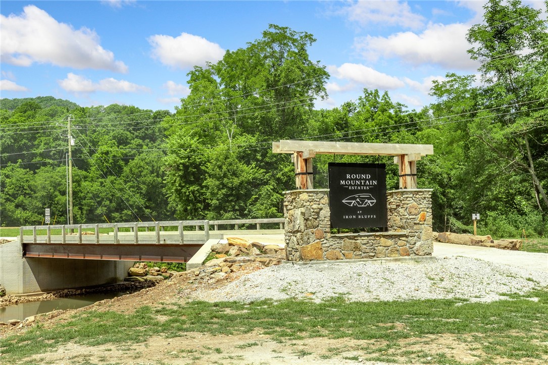 Round Mountain Estates - Land