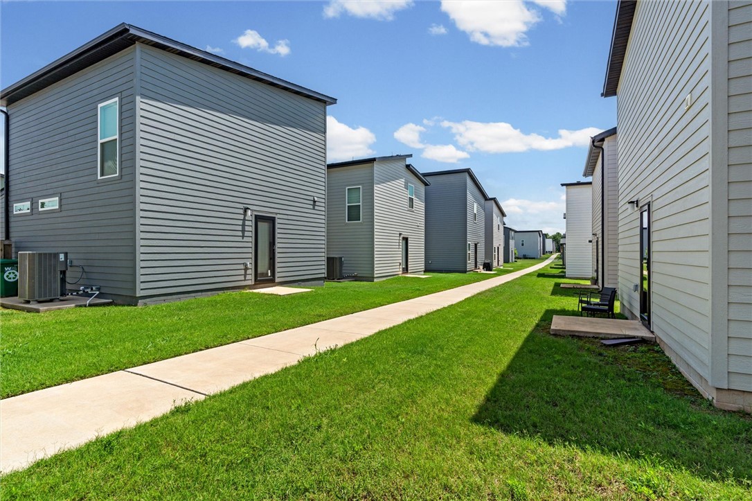 Featherston Village Ph 1 Centerton - Residential