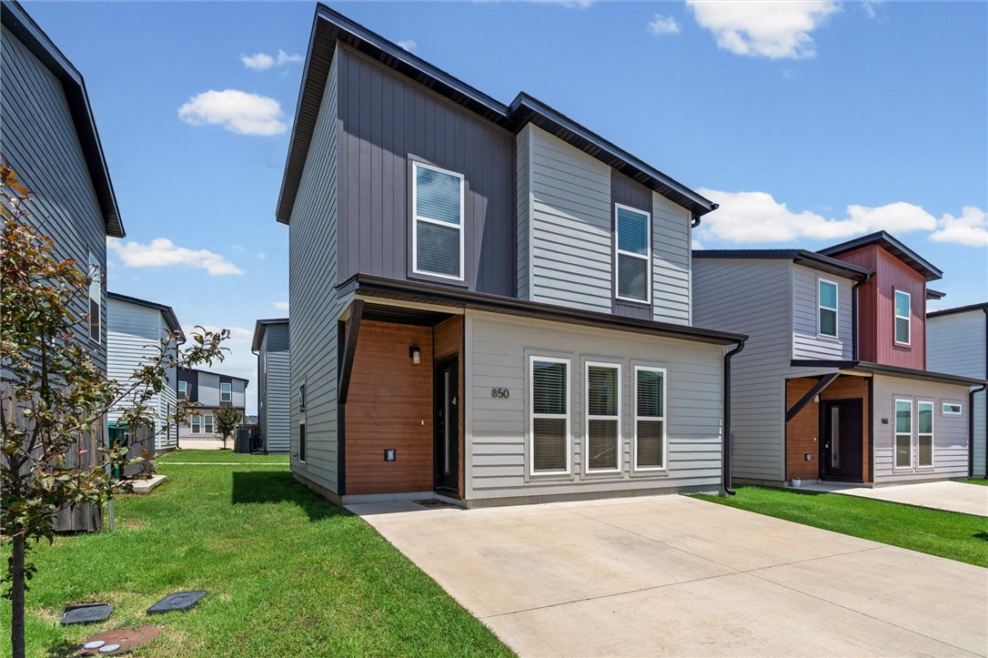 Featherston Village Ph 1 Centerton - Residential