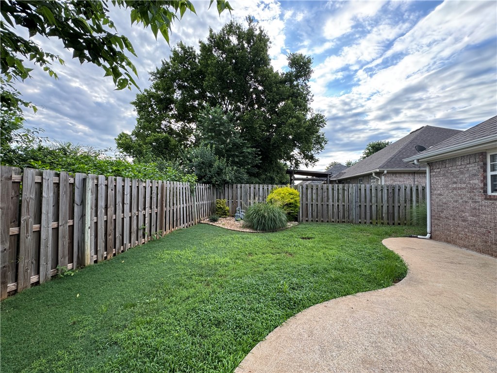 Bellview Residence Add Ph 1 Rogers - Residential Lease