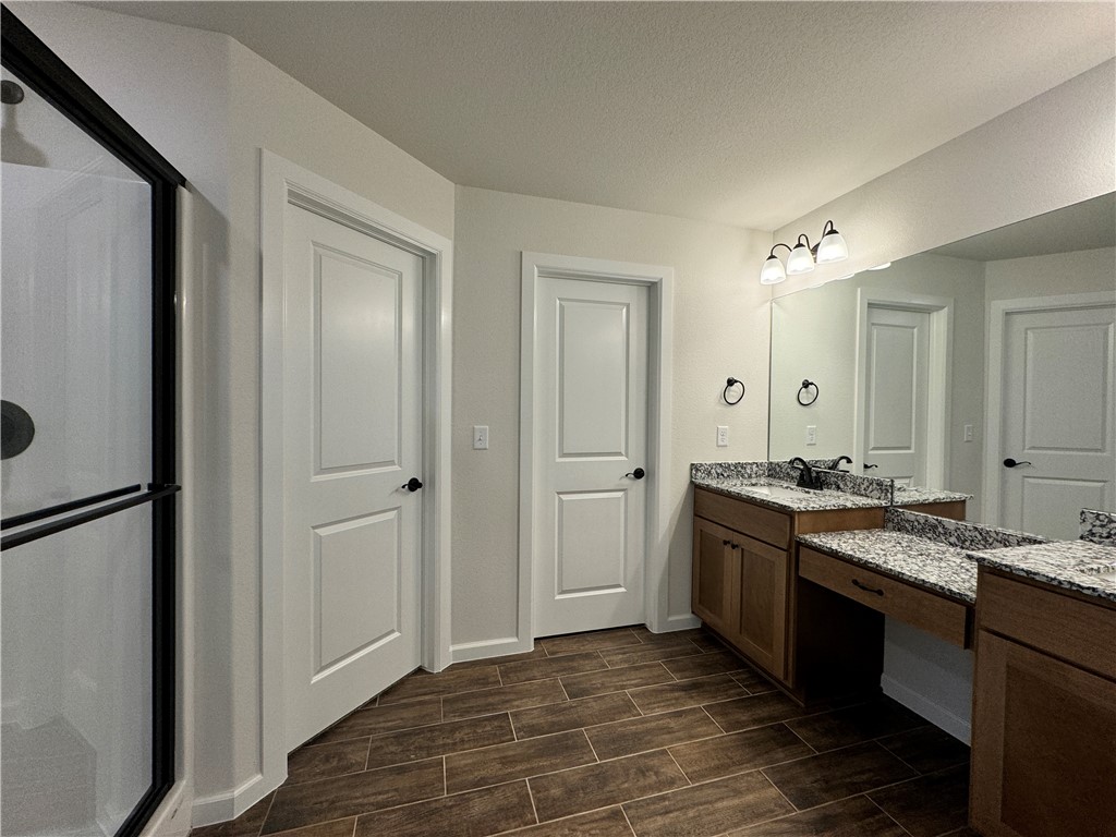 Hunt Farms, Phase 1 - Residential Lease