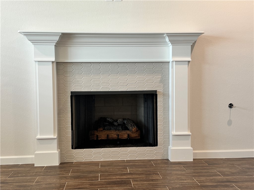 Hunt Farms, Phase 1 - Residential Lease
