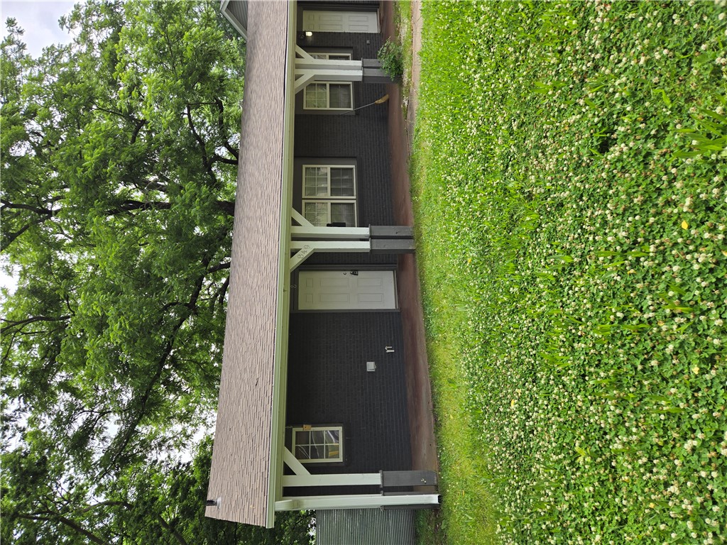 Great efficiency apartment.  1 bedroom, 1 bath.  Comes with Refrigerator, Stove, Microwave, and Washer/Dryer.   One car unit.  Fenced backyard.  Located directly across from Southside Elementary School.  No pets.