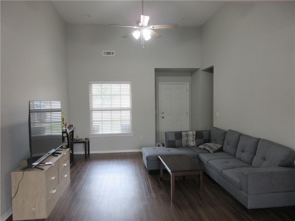 Riverwalk Farm Estate Ph I Bentonville - Residential Lease