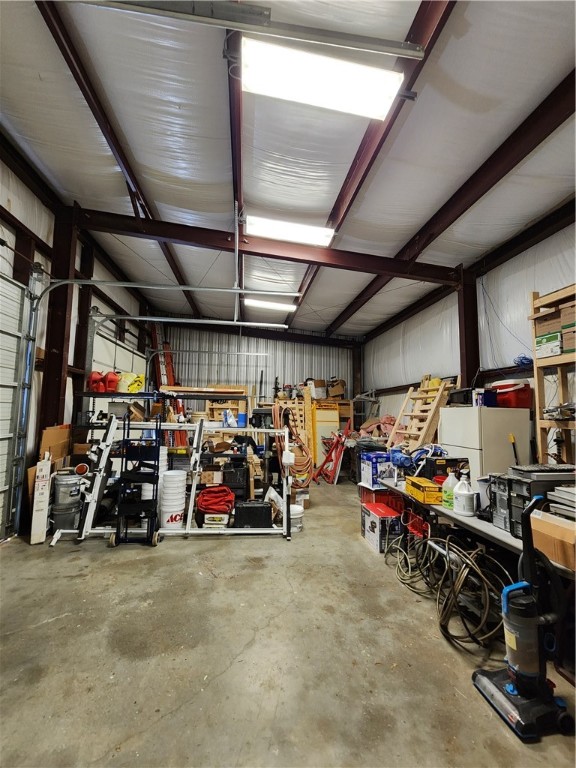 Kc Sub Ph I - Commercial Lease