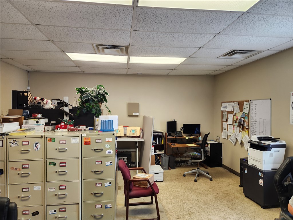 Kc Sub Ph I - Commercial Lease
