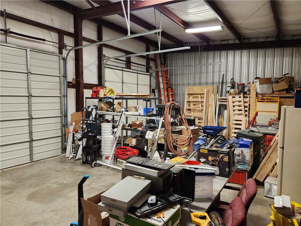 Kc Sub Ph I - Commercial Lease