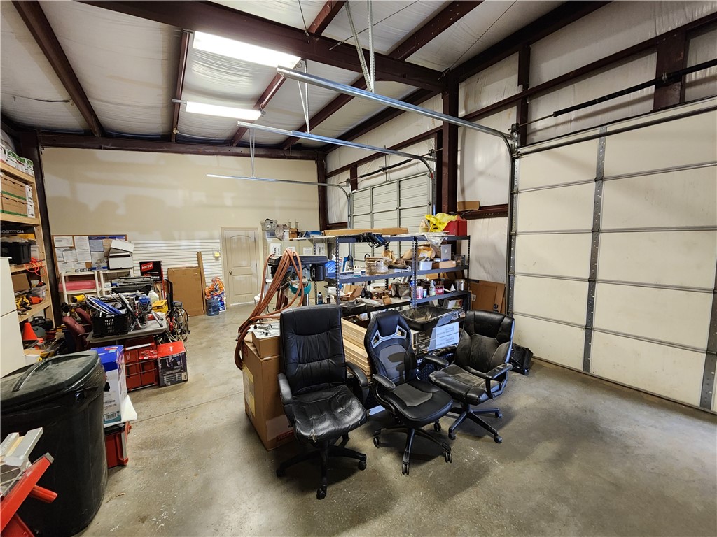 Kc Sub Ph I - Commercial Lease