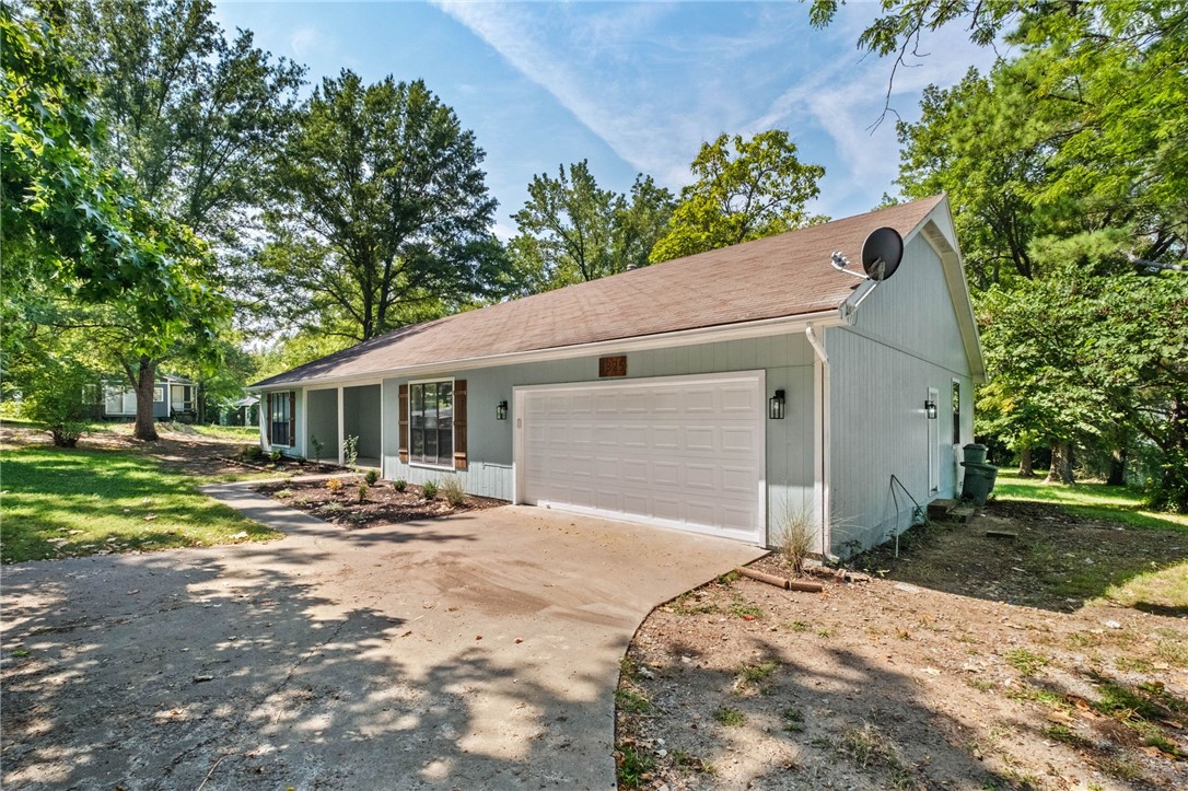 33-16-30 Fayetteville Outlots - Residential