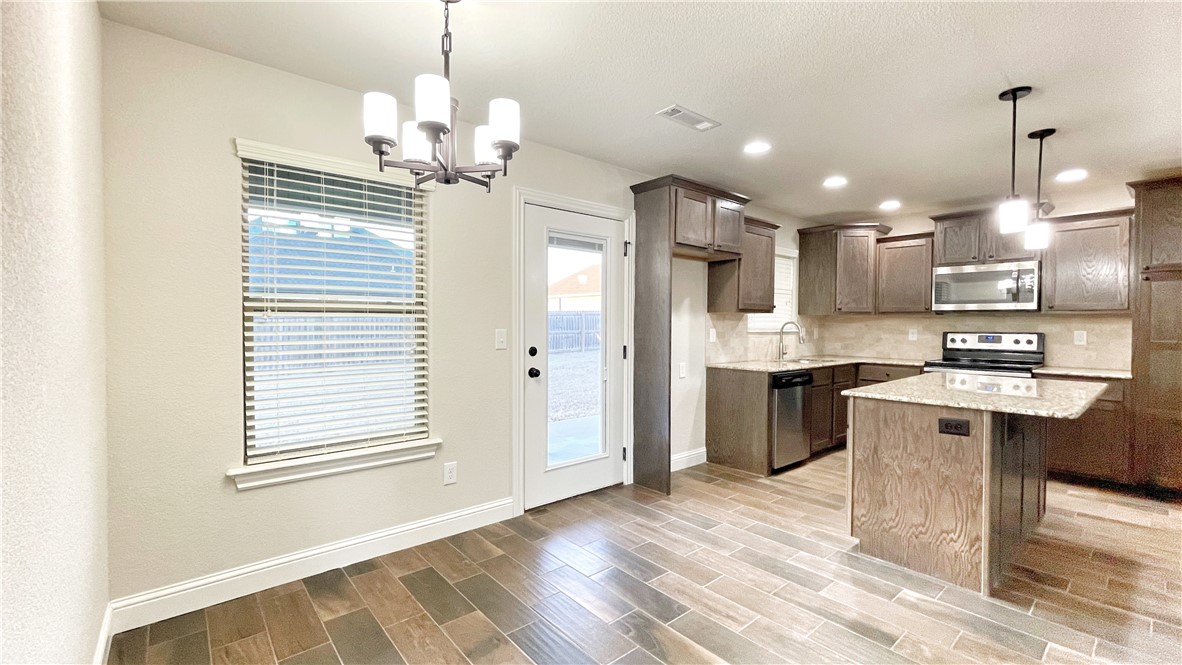 Sundowner Sub Ph 3 - Residential Lease